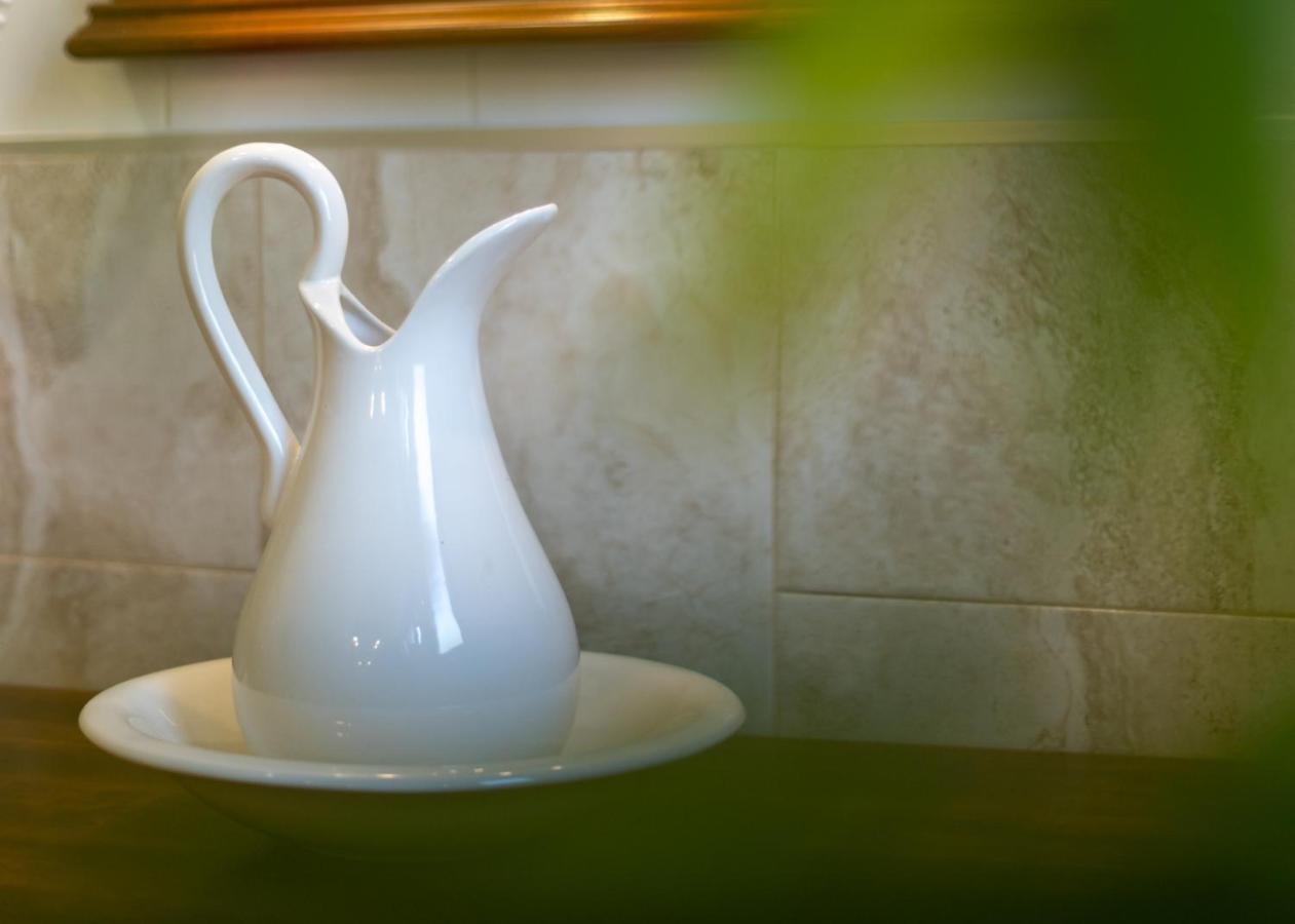 Logis Hotel Restaurante La Casa De Juansabeli اريناس دي كابراليس المظهر الخارجي الصورة